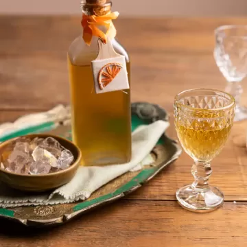 Licor de laranja caseiro (arancello)