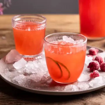 Limonada com framboesa (pink lemonade)