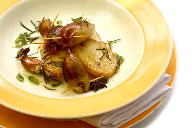 Lulas recheadas com cebolas caramelizadas