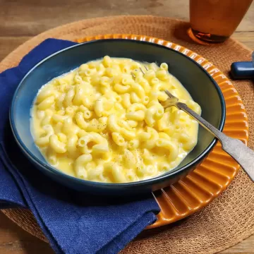 Mac & cheese na panela de arroz elétrica