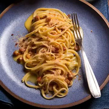 Macarrão à carbonara