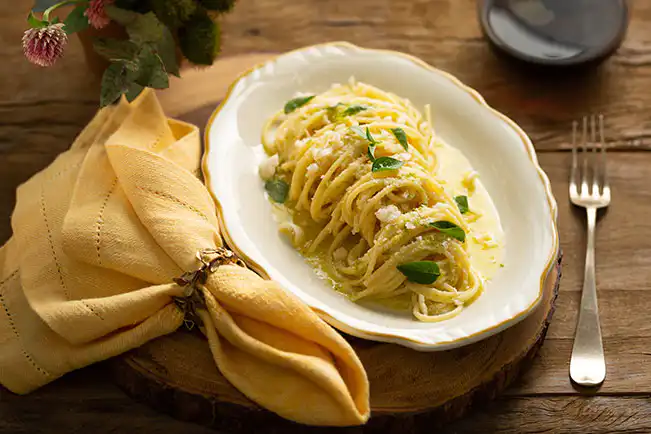 Macarrão ao limão