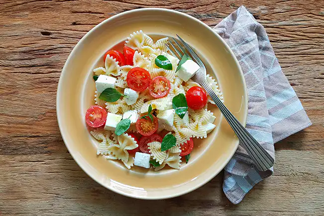 Macarrão caprese
