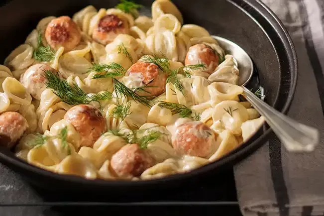 Receita de Macarrão com almôndegas de salmão