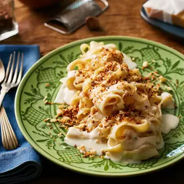 Macarrão com molho branco