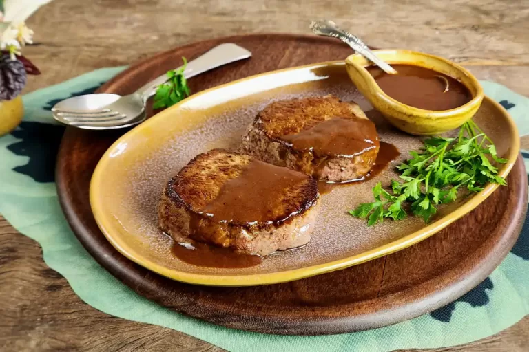 Receita de Medalhão ao molho madeira