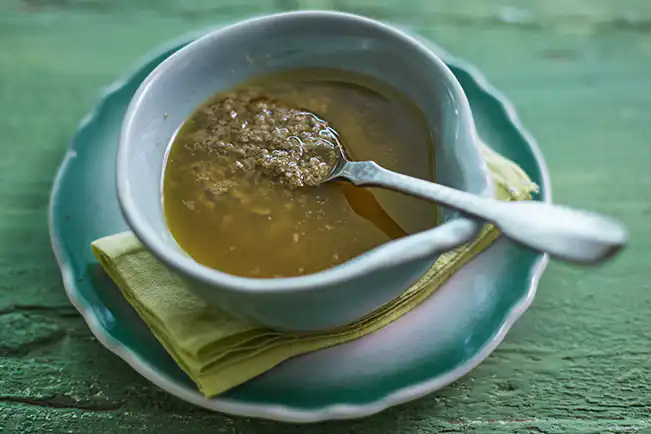 Molho de alcaparras para salada