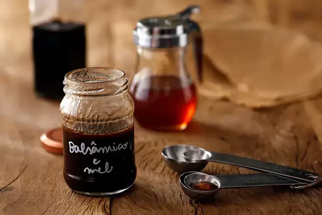 Receita de Molho de balsâmico e mel para salada