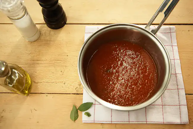 Molho de tomate rápido