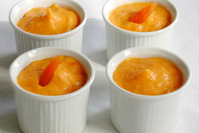Musse de damasco com iogurte