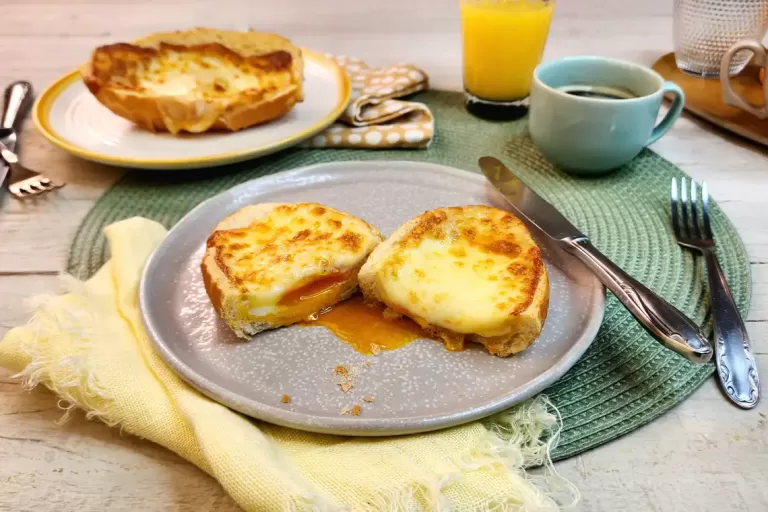 Receita de Pão com ovo e queijo na Air Fryer da Rita Lobo