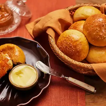 Pão de leite com noz-moscada