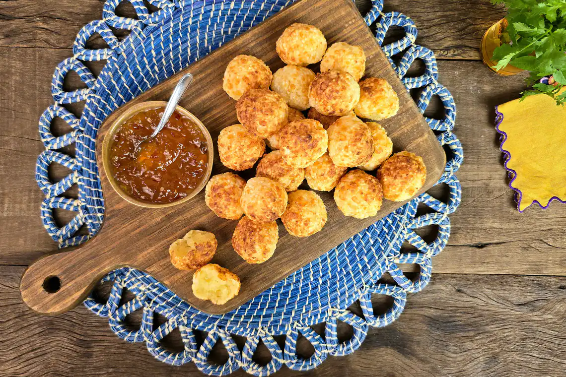 Pão de queijo com tapioca na Air Fryer da Rita Lobo