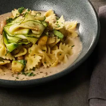 Pasta e fagioli com abobrinha
