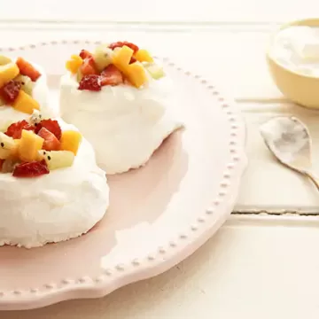 Pavlova com frutas