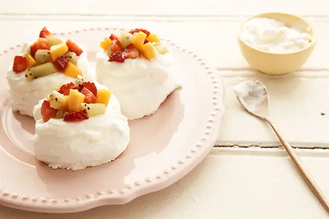 Pavlova com frutas