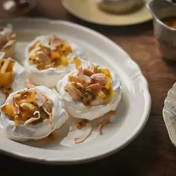 Pavlova tropical