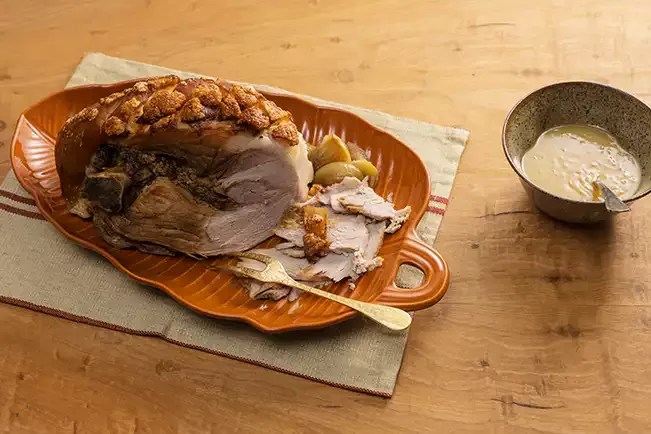 Receita de Pernil assado com molho de abacaxi