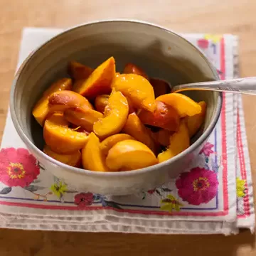 Pêssegos macerados