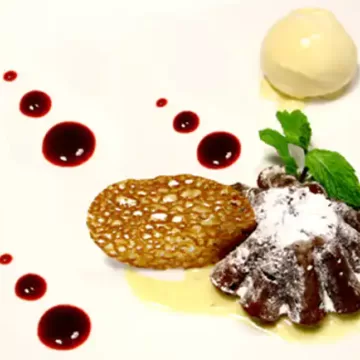 Petit gâteau de chocolate