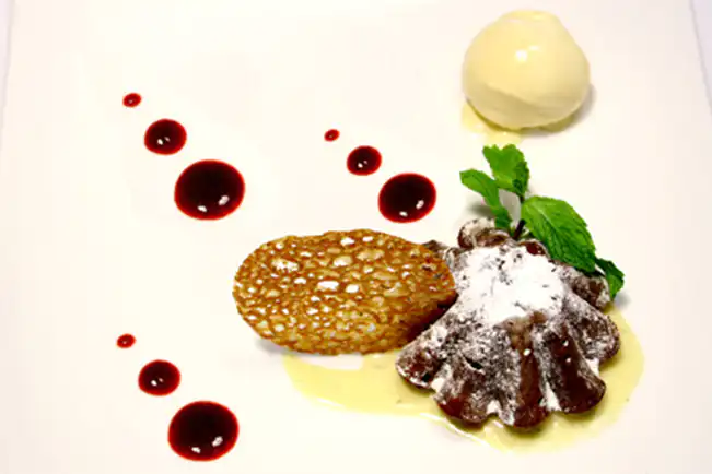 Petit gâteau de chocolate