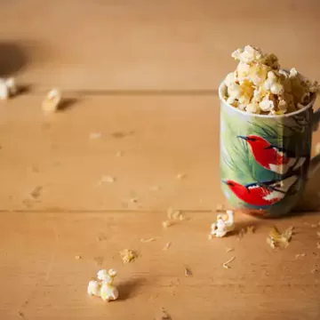 Pipoca doce com mel e limão-siciliano