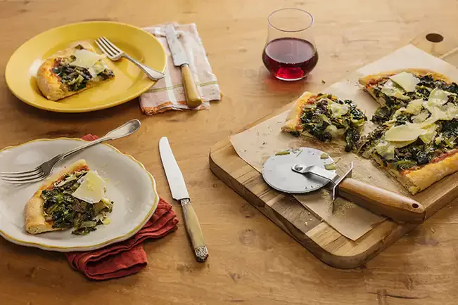 Receita de Pizza caseira de escarola