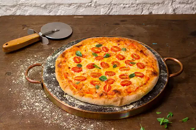 Receita de Pizza caseira de muçarela