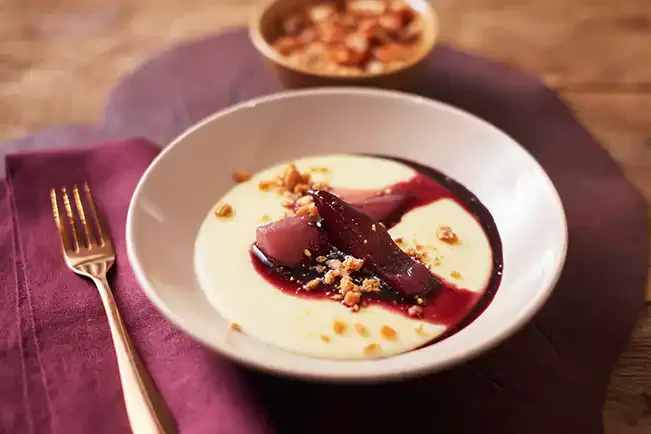 Receita de Polenta doce com peras ao vinho