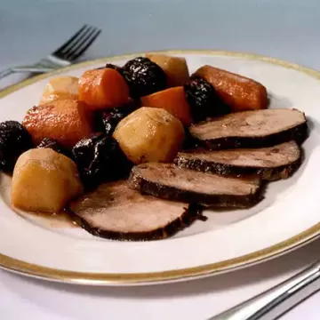 Prune tzimmes