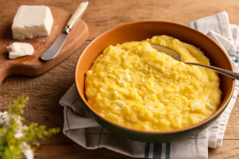 Receita de Purê de mandioquinha com requeijão de corte
