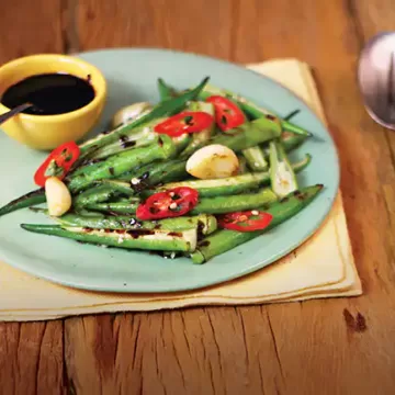 Quiabo grelhado com molho teriyaki