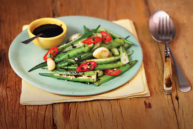 Quiabo grelhado com molho teriyaki