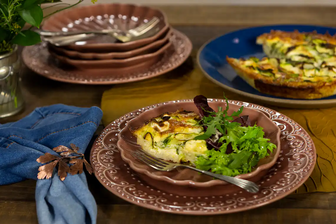 Quiche de arroz com abobrinha e queijo de minas (reaproveitamento)