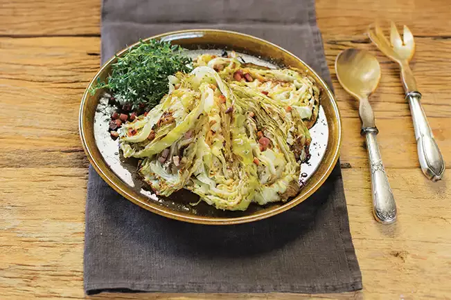 Receita de Repolho assado com bacon