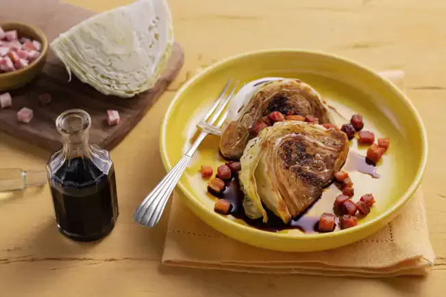 Receita de Repolho grelhado com bacon para um