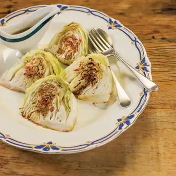 Repolho grelhado com molho picante