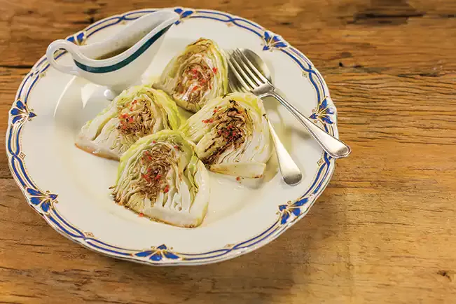 Receita de Repolho grelhado com molho picante