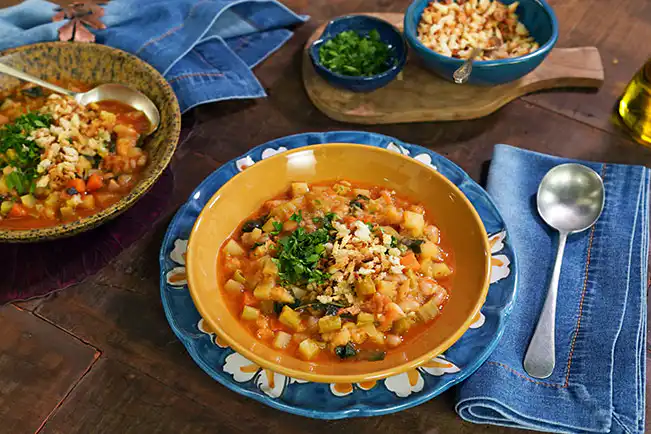 Ribollita (sopa italiana de legumes com pão - reaproveitamento)
