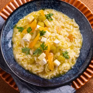 Risoto de queijo brie com damasco na pressão