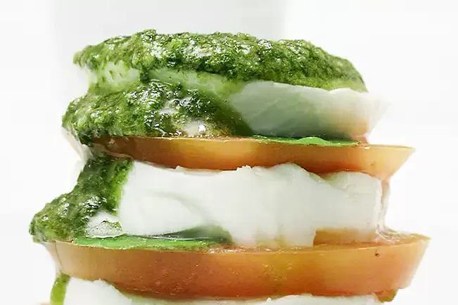 Receita de Salada caprese com pesto