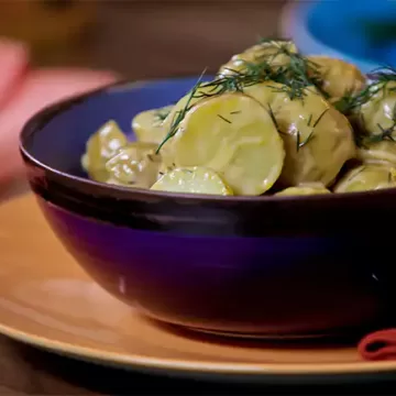 Salada de batata com endro