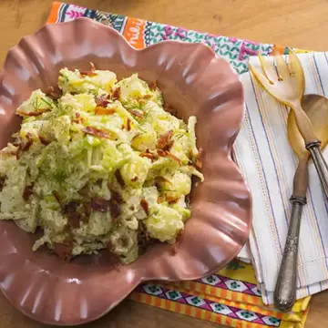 Salada de batatas e erva-doce com maionese caseira