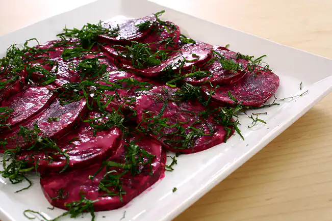 Salada de beterraba com tahine