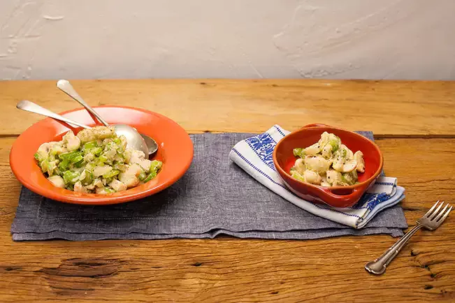 Receita de Salada de cogumelos frescos com salsão
