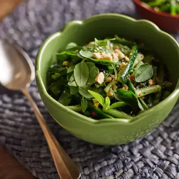 Salada de pepino marinado