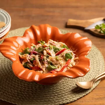 Salada de peru desfiado (reaproveitamento)