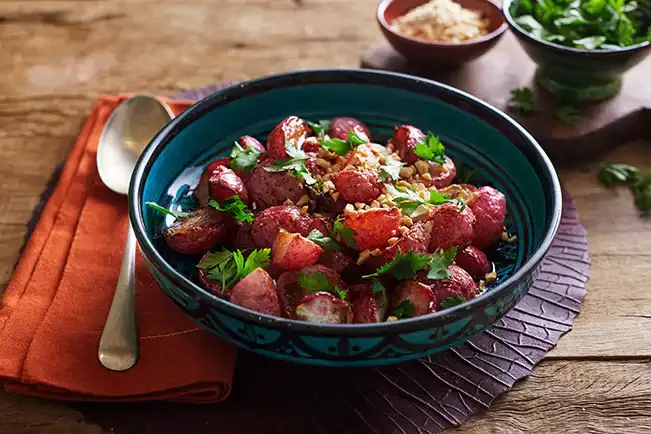 Receita de Salada de rabanete assado com castanha-de-caju