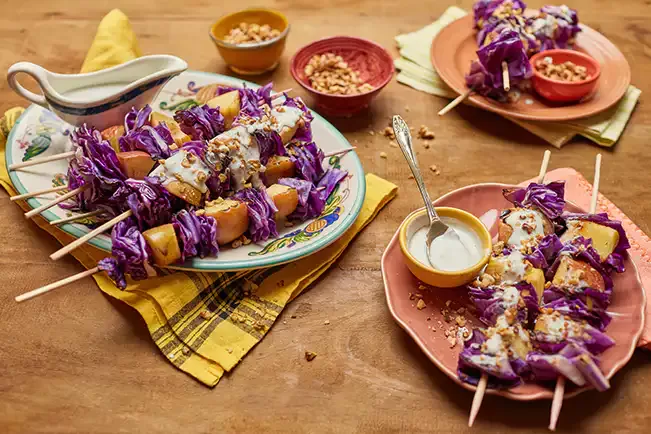 Receita de Salada de repolho com maçã no espeto