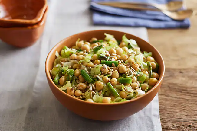 Salada de vagem com grão-de-bico (reaproveitamento)